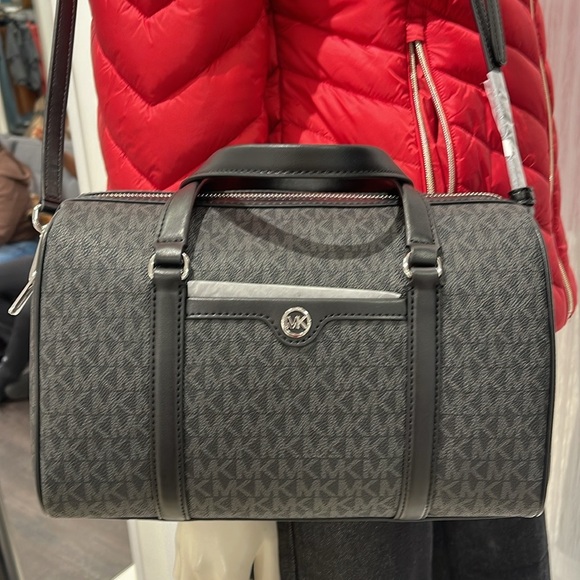 MICHAEL KORS JST TRAVEL MEDIUM DUFFLE SATCHEL SHOULDER CROSSBODY BAG MK BLACK - Picture 11 of 16